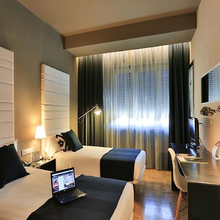 Habitus Hotel Leyre Pamplona Kültér fotó