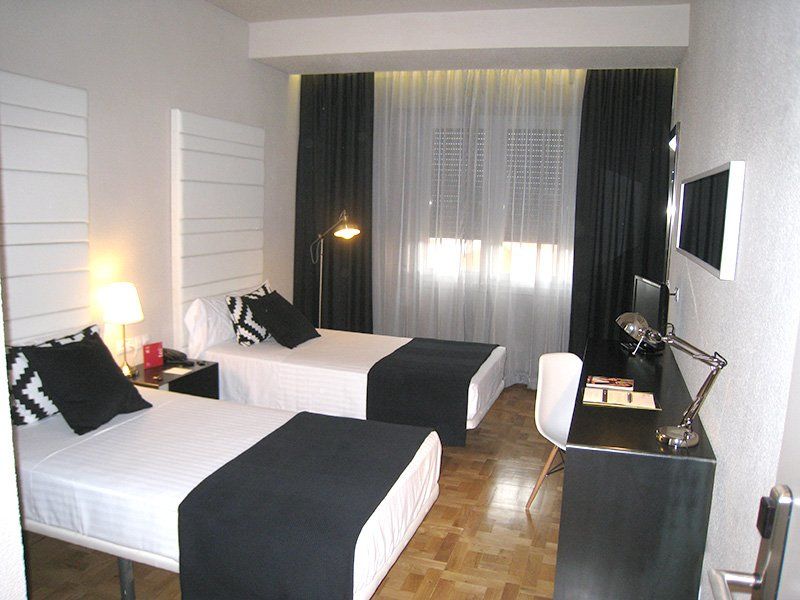 Habitus Hotel Leyre Pamplona Kültér fotó